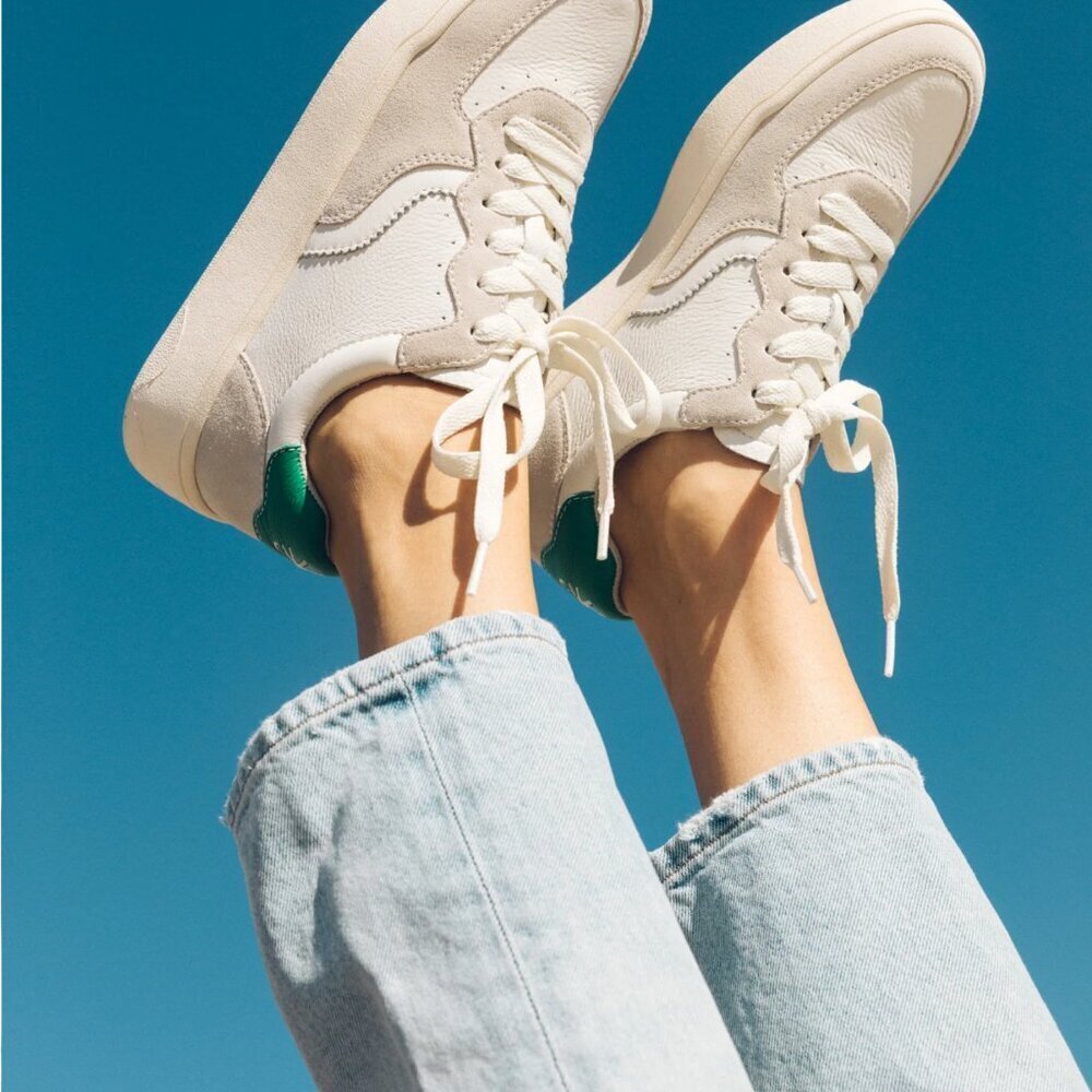 Soludos Women's Classic Roma Leather Sneaker White Kelly Green Casual Travel NEW